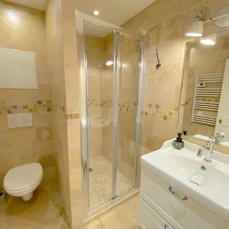 Apartman T3 Refait A Neuf Avec Garage