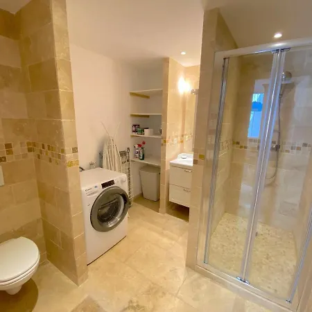 Apartman T3 Refait A Neuf Avec Garage *