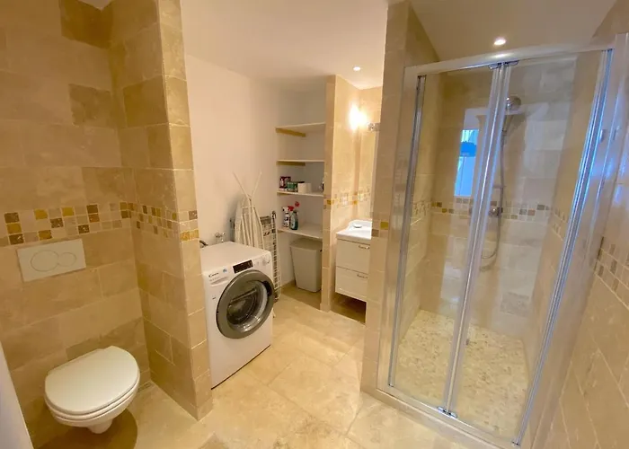 Apartman T3 Refait A Neuf Avec Garage *